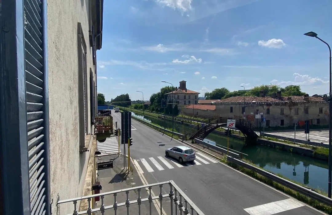 Naviglio Milano Apartment-1